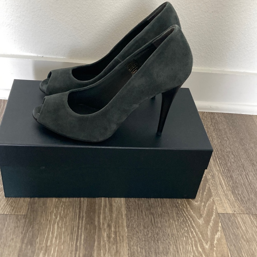 Faconnable dark grey 4 inch heels